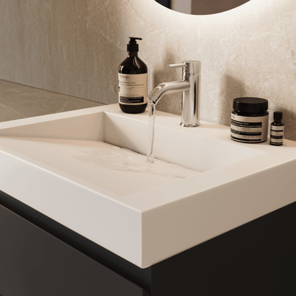 Meuble de salle de bain suspendu noir mat avec vasque inclinée blanche - 60 cm - Zarivo